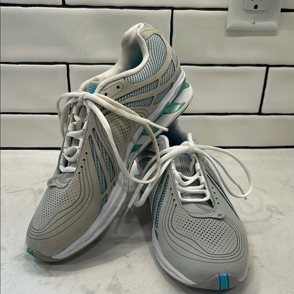 New Balance Wellness Toning Athletic Shoes‎ Size 10